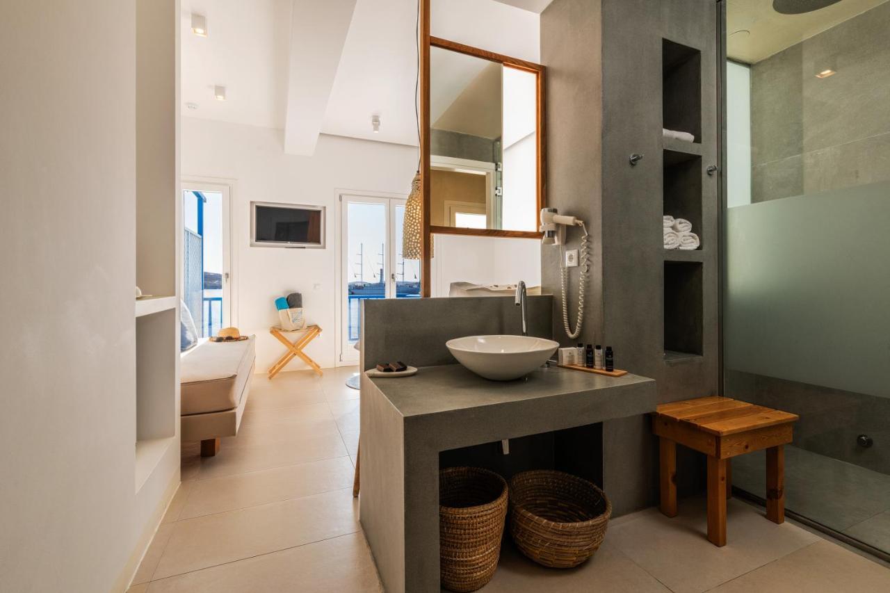 Bluetopia Bed & Breakfast 4*